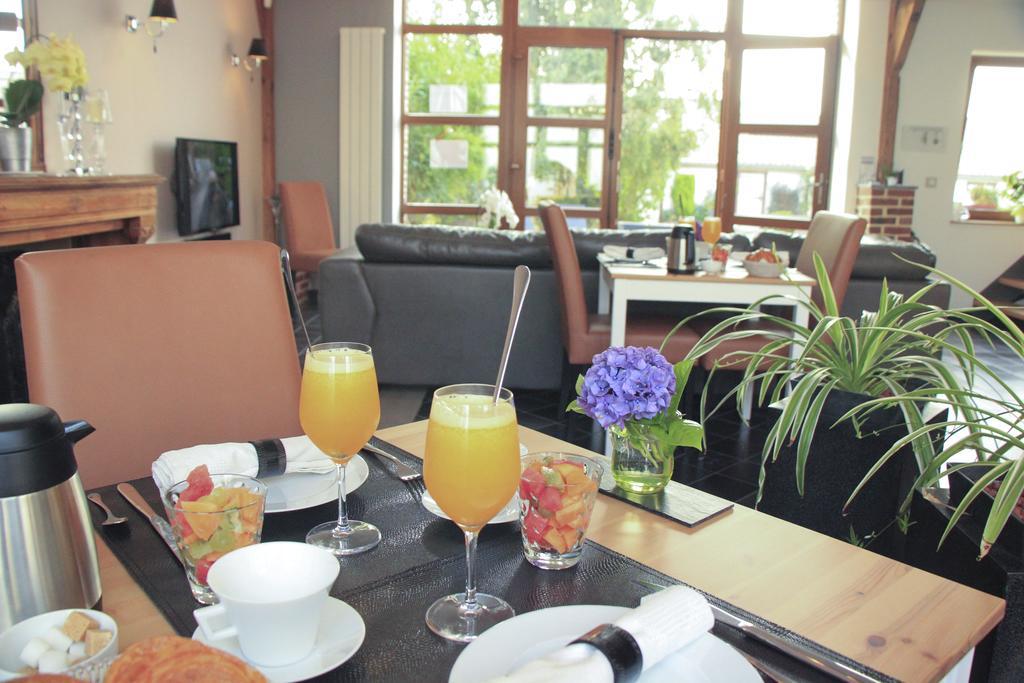 โอ เกอร์ เด โอต Hotel Steenvoorde ภายนอก รูปภาพ